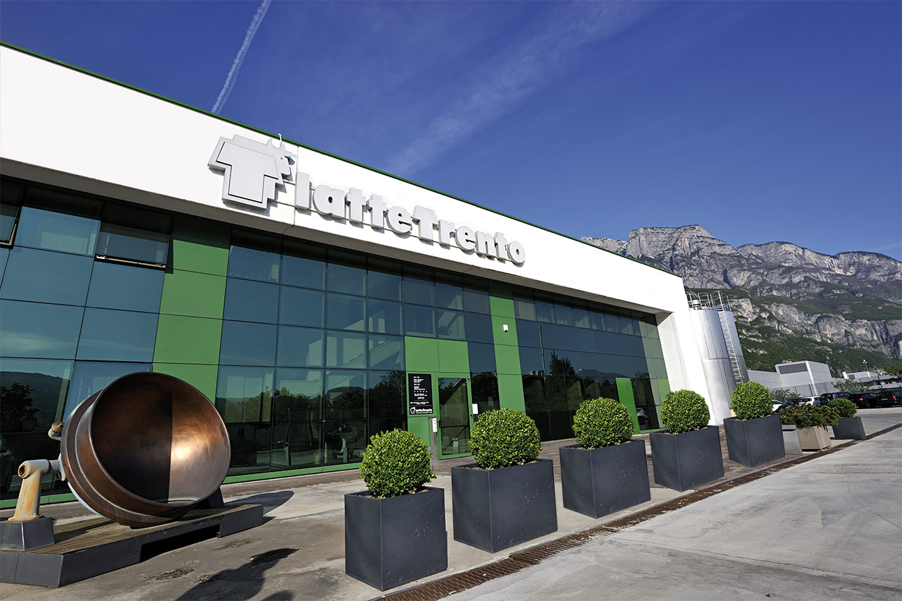 Latte Trento Scarl Consorzio Prod.latte Trento E Borgo foto 3
